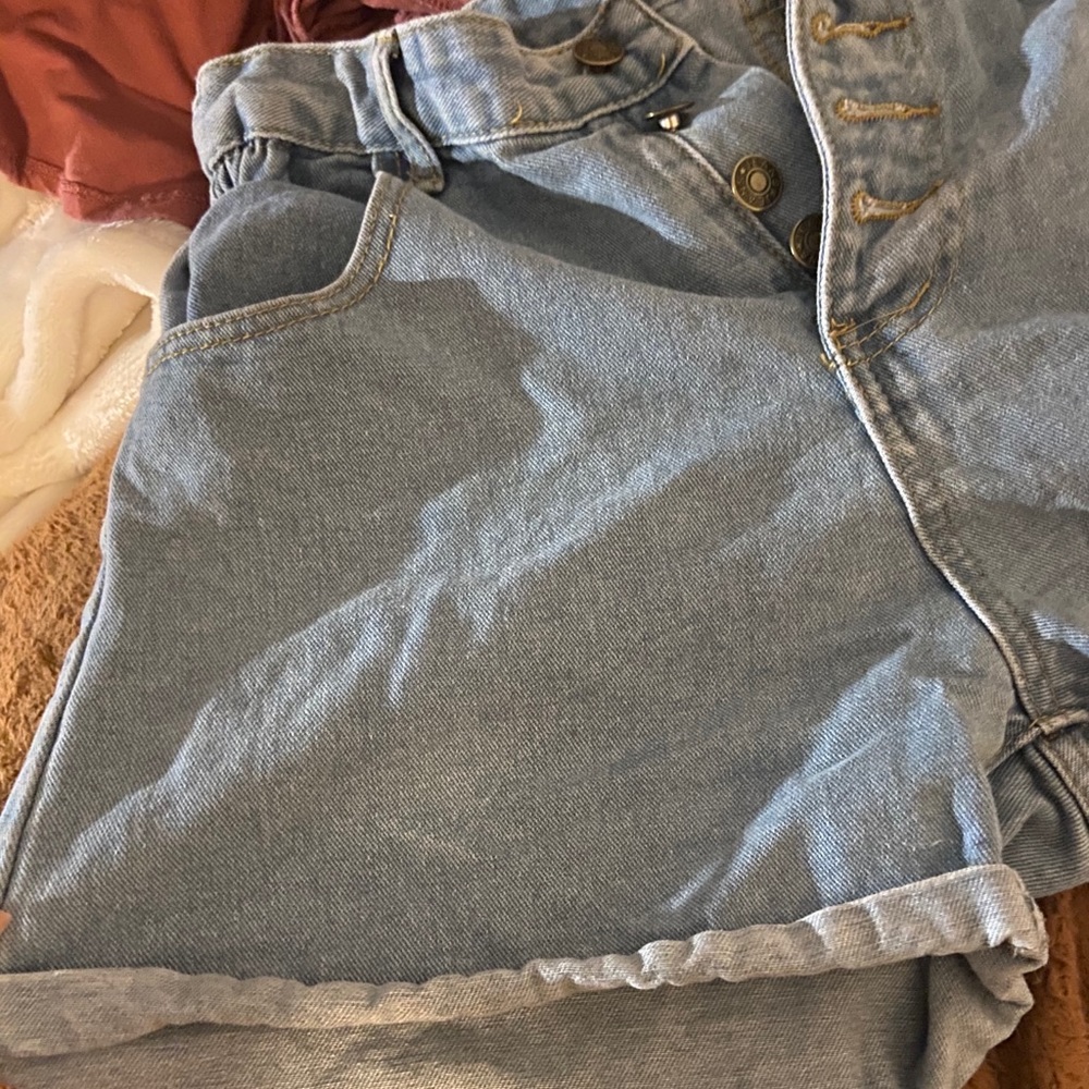 Light Wash Cuffed Shorts